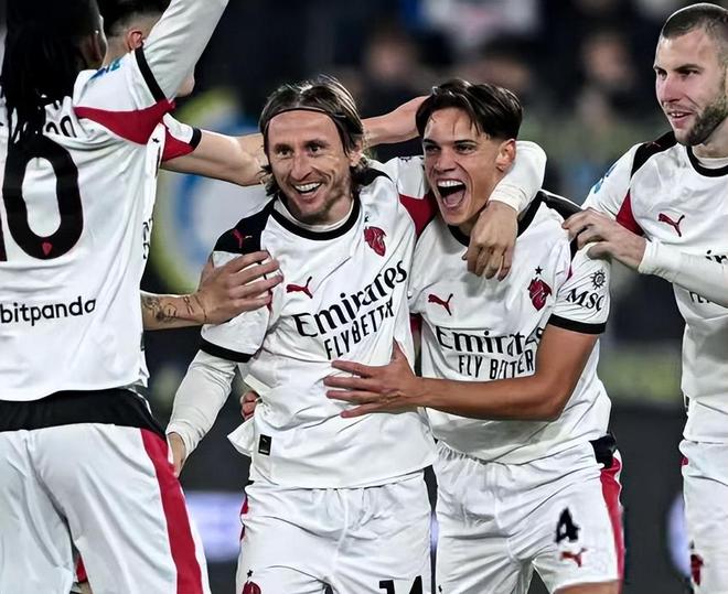 科特迪瓦主帅：我们一直在关注博尼，目前也正在和他谈征召（科特迪瓦主帅：已长期关注博尼，正商谈国家队征召）