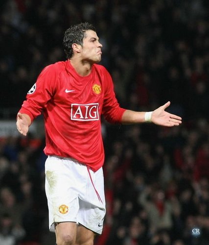 镜报：曼联1月无法召回霍伊伦，那不勒斯有欧冠资格就能买断（镜报：曼联无权在1月召回霍伊伦，那不勒斯若拿到欧冠资格即可买断）