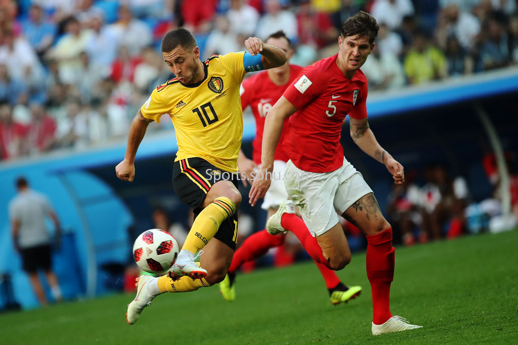 三分弹无虚发！陈林坚加盟山东首秀三分5中5得到19分（首秀神准！陈林坚为山东三分5投全中砍下19分）