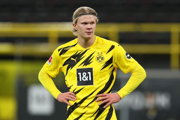 梅努申请离队，心属那不勒斯！已有12队邀约，曼联只接受租借！（梅努盼离队赴那不勒斯，12队抛橄榄枝，曼联坚持只租不卖）