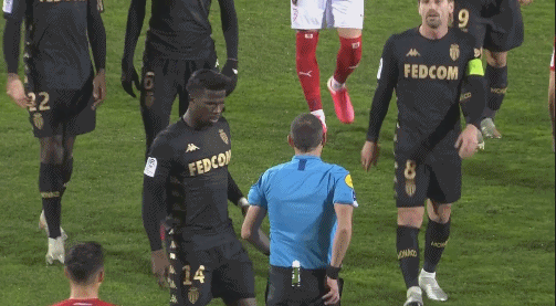 官方：意大利裁判马萨将执法欧冠第6轮巴萨vs法兰克福