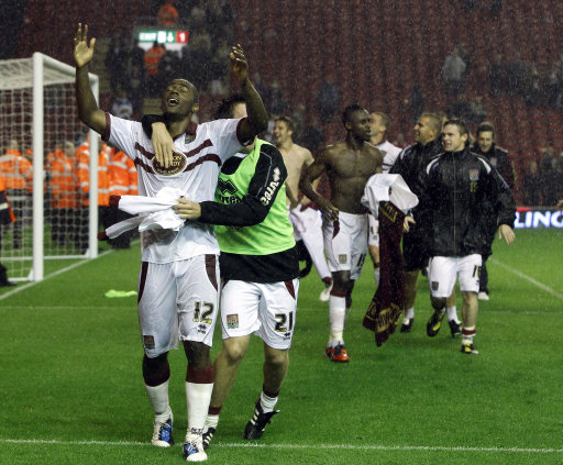 吉格斯：巴萨在2000年曾试图签下我，弗格森爵士让他们滚蛋（吉格斯：2000年巴萨曾求购我，弗格森当场回绝）