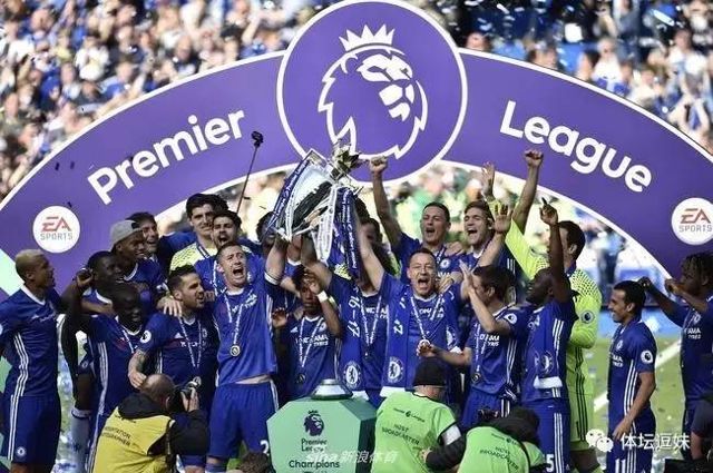 罗马推出黑胶唱片版队歌：限量版售价49.9欧，普通版19.9欧（罗马发布队歌黑胶唱片：限量版49.9欧，普通版19.9欧）