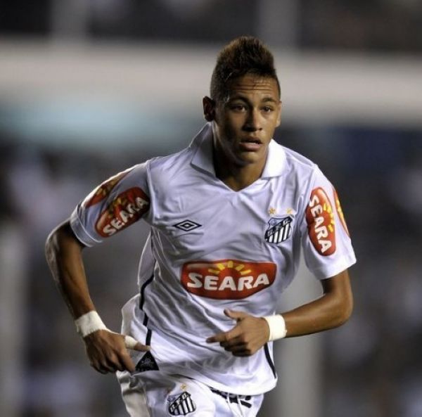 克罗地亚队史395场比赛，首次在2球落后的逆境下完成逆转（队史395战首例：克罗地亚两球落后仍完成逆转）